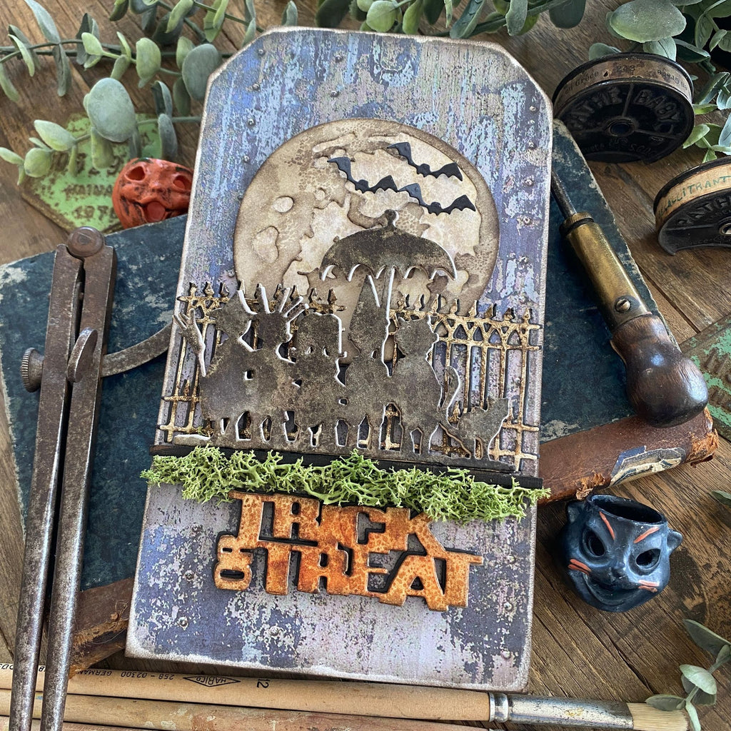 Tim Holtz Sizzix Trick-Or-Treat Thinlits Die 662384 moon | color-code:ALT01