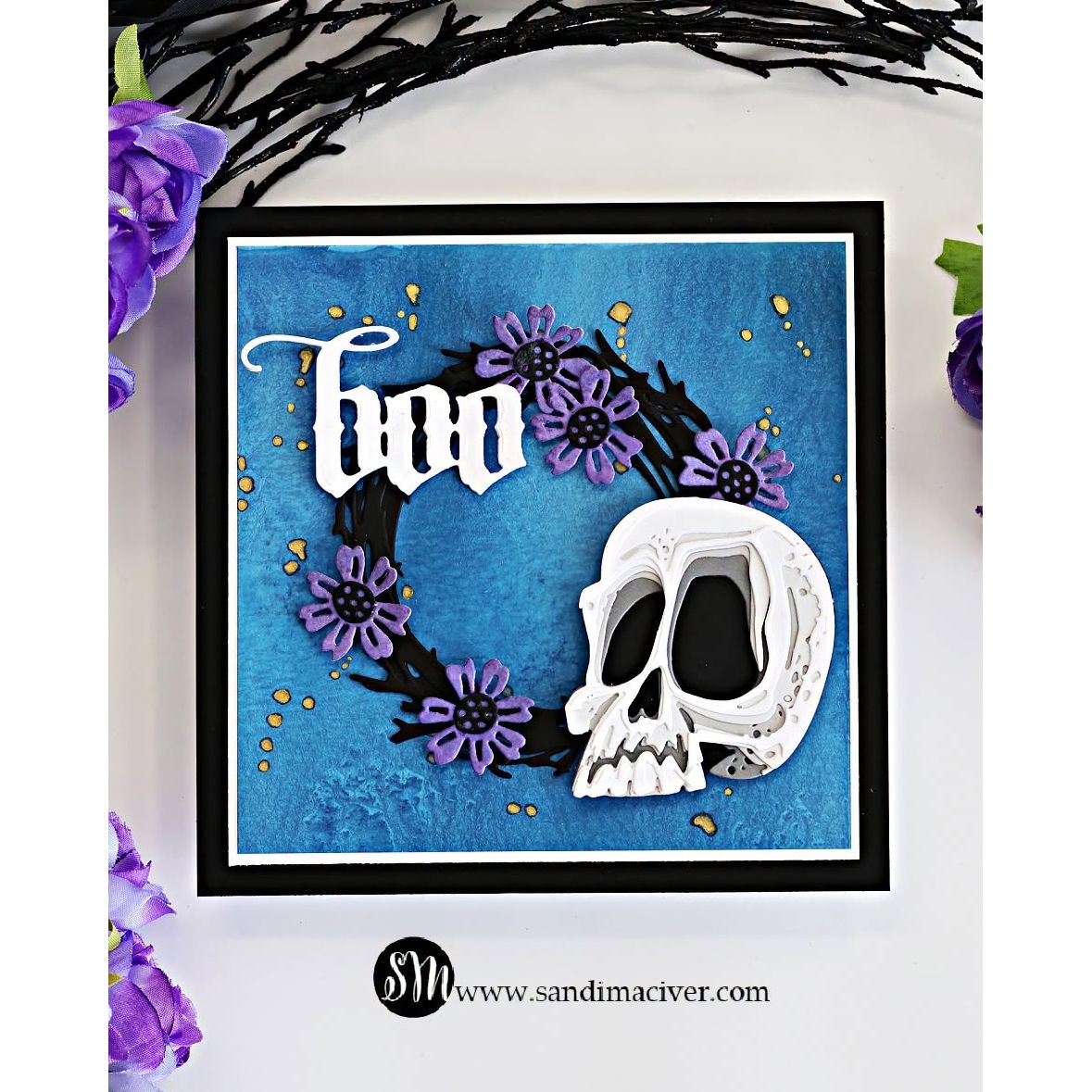 Tim Holtz Sizzix Vault Gothic Portraits Thinlits Dies 666681 black wreath with purple flowers black trim skull head card sandi maciver
