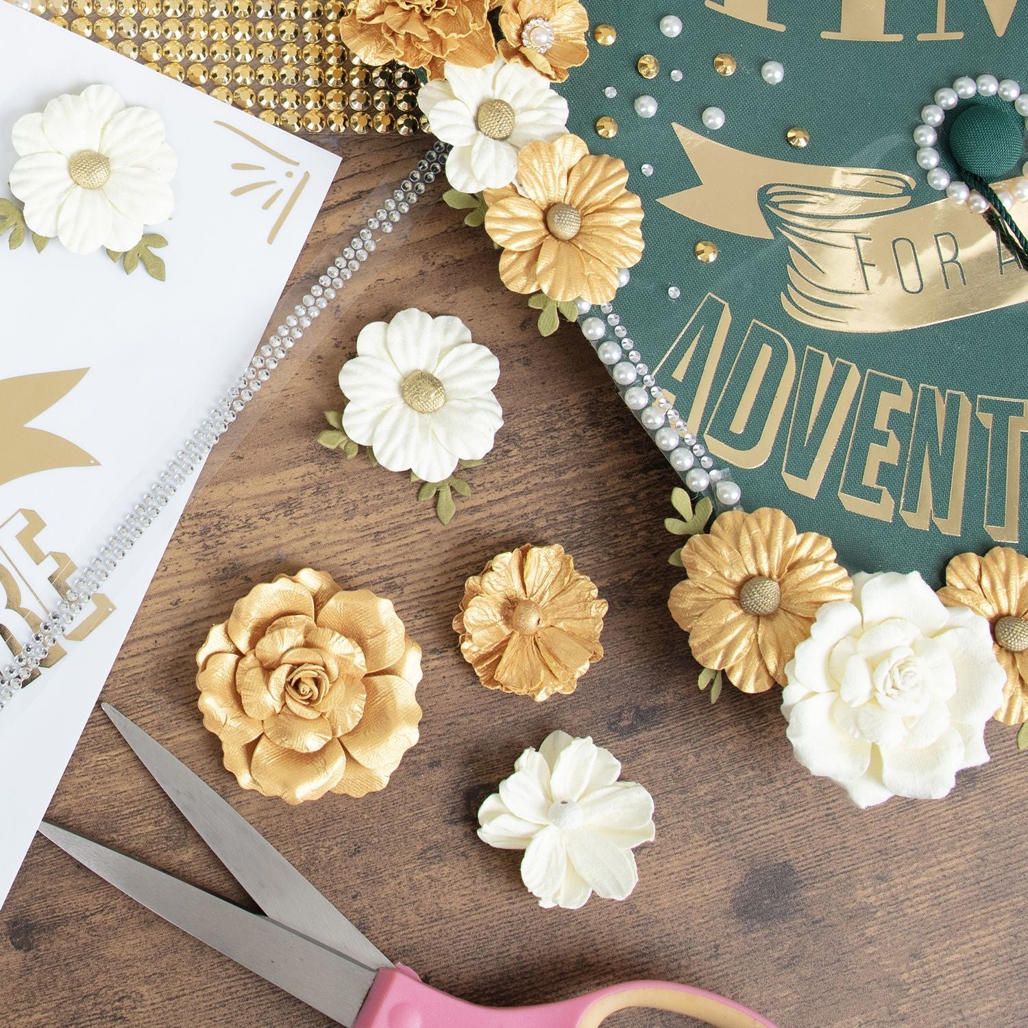 Tonic Craft Perfect Ivory Handmade Flowers 40004427 Graduation Cap Design