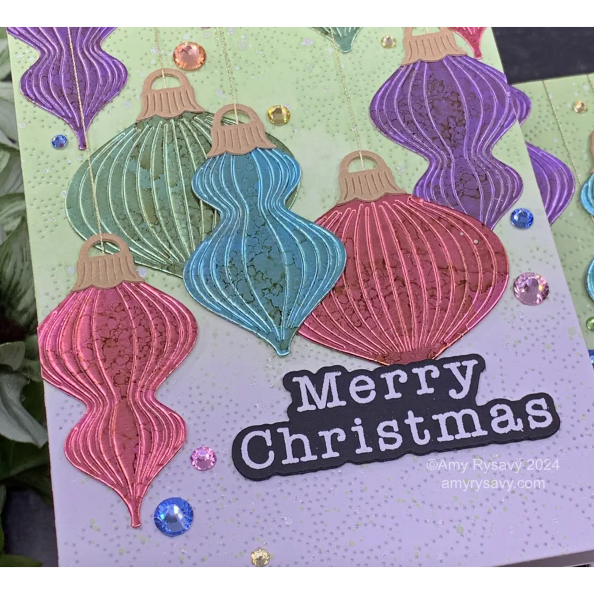 Tonic Majestic Gold 8.5 x 11 Pearlescent Cardstock 9530e Vintage Ornaments Card | color-code:ALT01