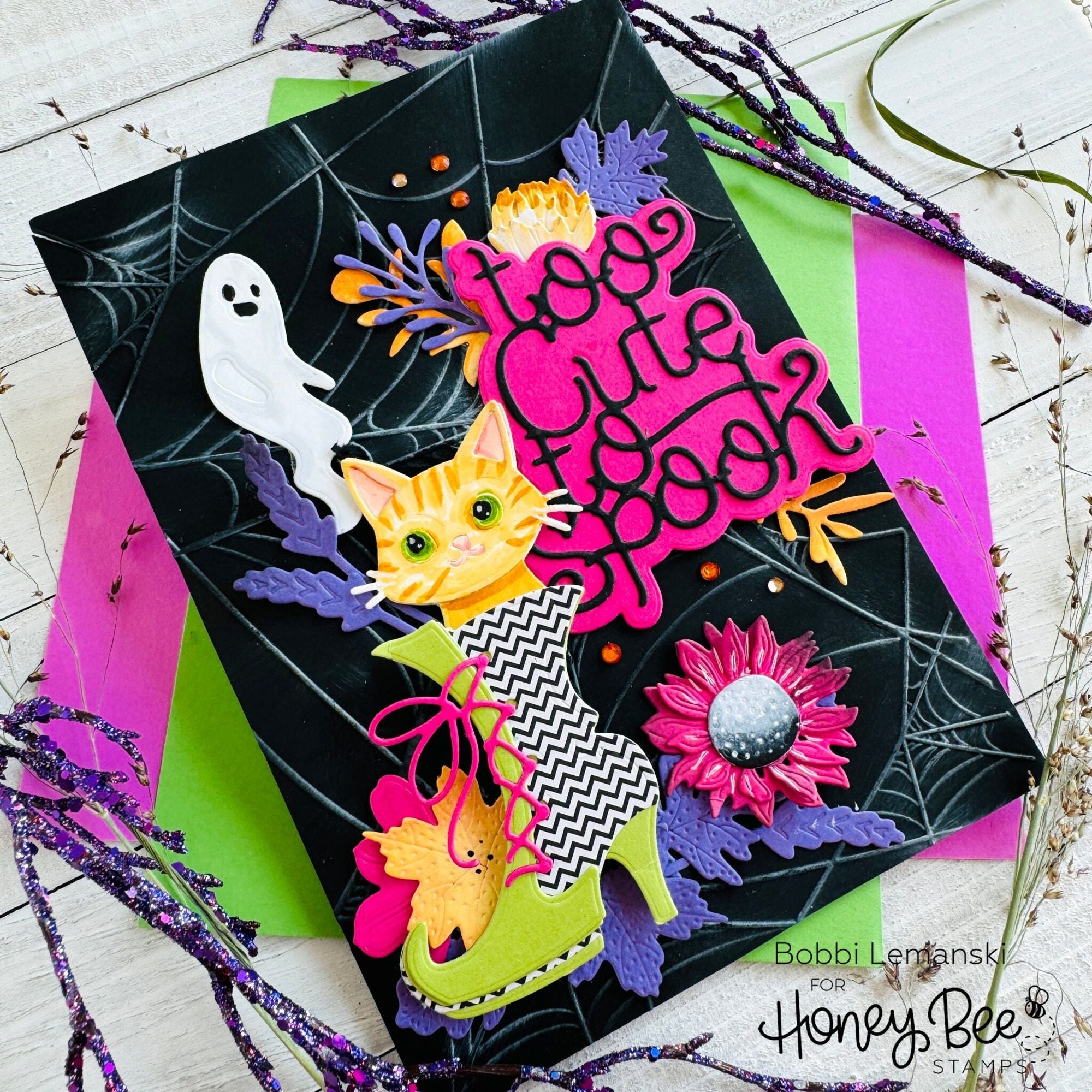 Honey Bee Too Cute To Spook Dies hbds-toctsk Halloween Cat Card | color-code:ALT01