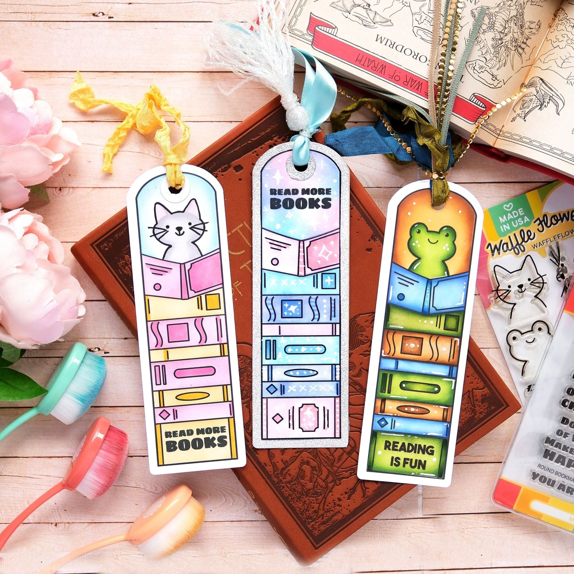 Waffle Flower Round Critter Bookmark Clear Stamps 421577