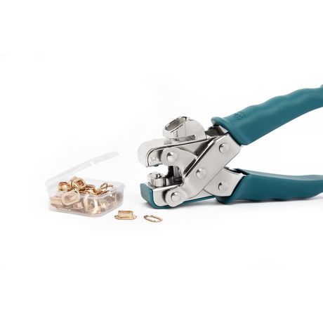 We R Makers Oval Crop-A-Dile and Eyelets products