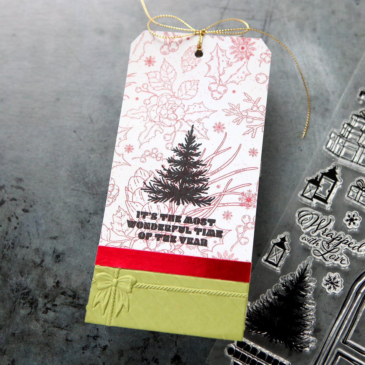 Simon Says Stamp Embossing Folder All Wrapped Up sf553 Christmas Tag