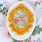 Cosmic Shimmer Large Oval Vintage Frame Silicone Mould ce0133-cs