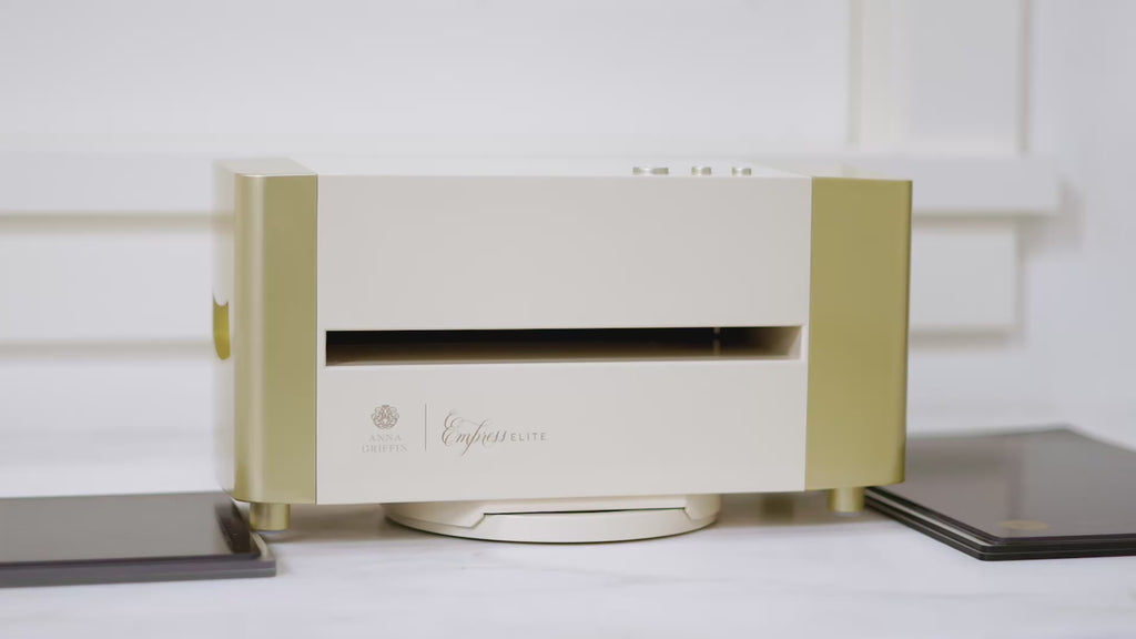 Anna Griffin Empress Elite Die Cutting Machine with Set of Large Plates ag-1748h