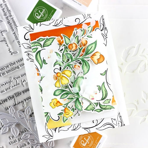 Simon Says Stamp! PinkFresh Studio REASON TO SMILE WREATH Die 114321 | color-code:ALT02