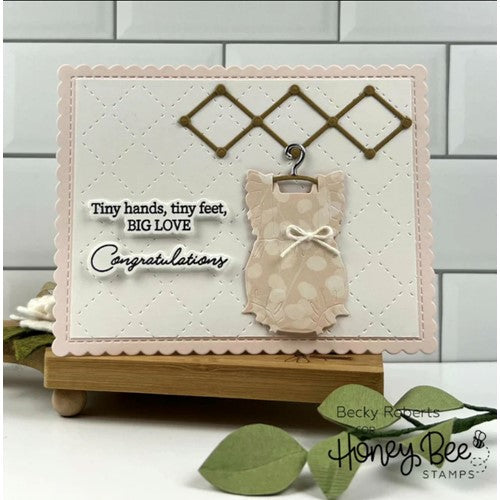 Simon Says Stamp! Honey Bee INSIDE WELCOME BABY SENTIMENTS Dies hbds-441