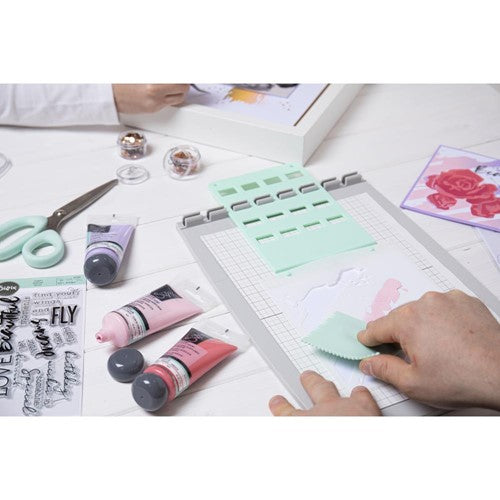 Simon Says Stamp! Sizzix STENCIL AND STAMP TOOL 664896
