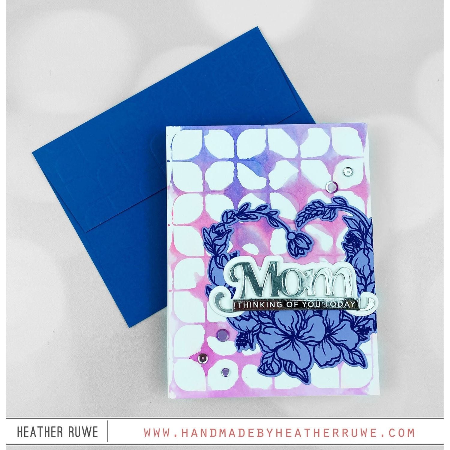Simon Says Stamp Fancy Mom And Shadow Wafer Dies sssd112801 Mom Card | color-code:ALT02